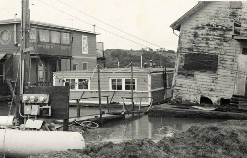 Phil Frank-Ameer in place.Dec.24